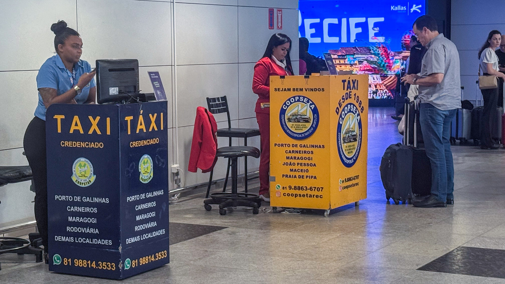 Como chegar a Porto de Galinhas de táxi: guichês no aeroporto de Recife