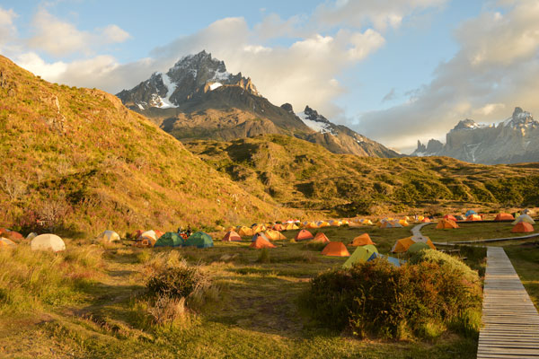 TorresdelPaine---Acampamento-Paine-Grande-marina