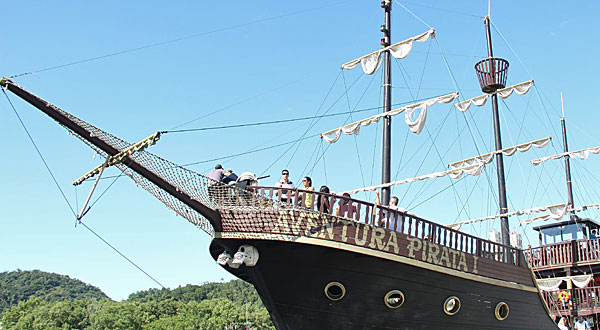 Beto Carrero e Balneário Camboriú: Barco Pirata