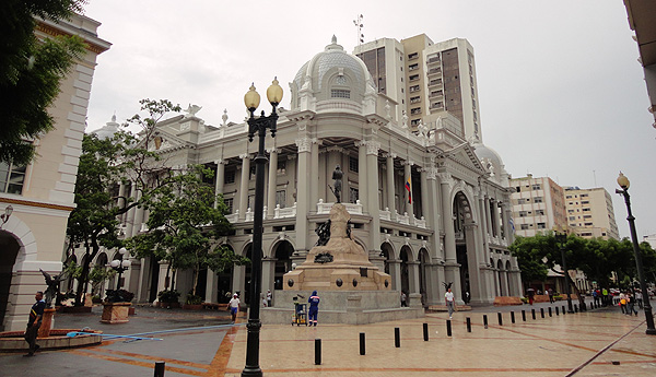 roteiro pelo equador guayaquil