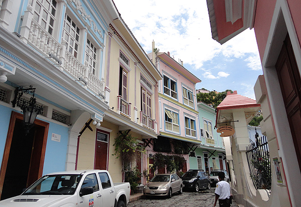 roteiro equador guayaquil las penas