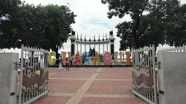 roteiro equador guayaquil malecon