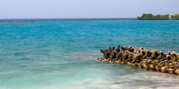 Vista-da-praia-de-hospedes-isla-del-rosario-colombia-relato-miriam