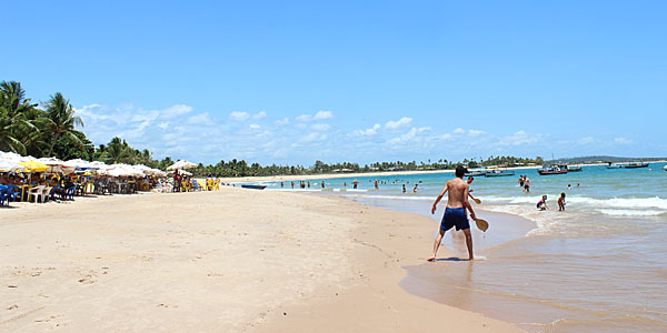 Praia em dezembro: Itacimirim