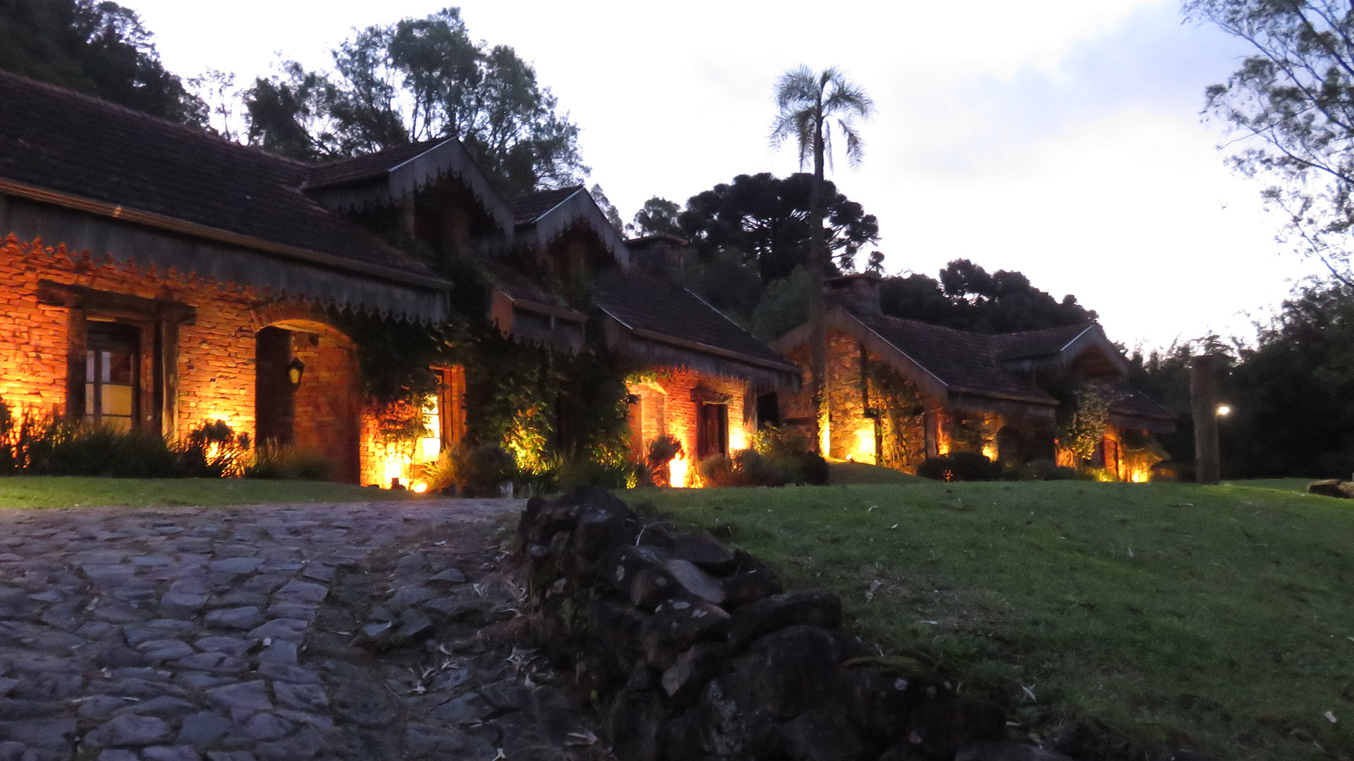 Xadrez gigante. - Picture of Bavaria Sport Hotel, Gramado