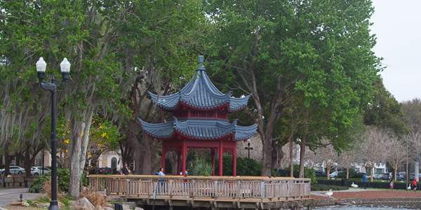 lake-eola-park-pagode