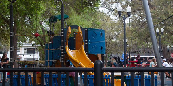 lake-eola-park-parquinho