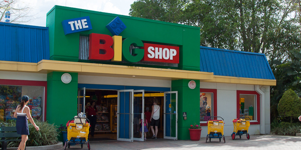 legoland-florida-orlando-big-shop