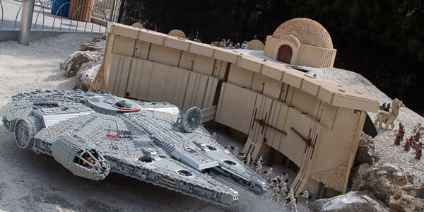 legoland-florida-orlando-star-wars-millenium-falcon