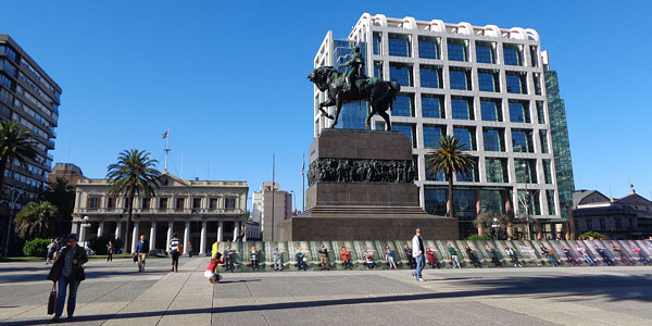 Uruguai: itinerários de 2 a 7 dias por Montevidéu, Punta, Colonia (e Buenos Aires) 17 Uruguai: itinerários de 2 a 7 dias por Montevidéu, Punta, Colonia (e Buenos Aires) 2