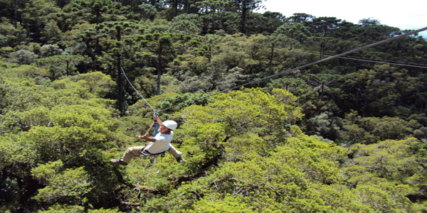 centro-lazer-aventura-rancho-campos-jordao-tirolesa