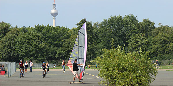 Tempelhofer Feld parque em berlim