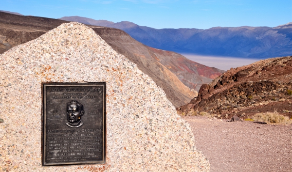 death-valley-father-crowley-point