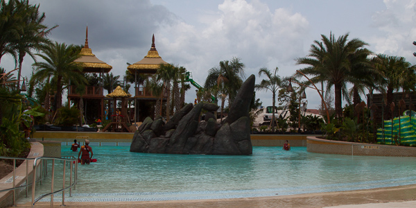 Volcano_Bay_orlando_riozinho