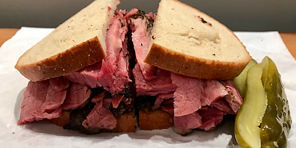 10 coisas para comer em Nova York: pastrami do Katz's