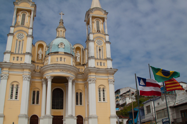 Ilheus_centro_historico_sao-sebastiao-bandeiras