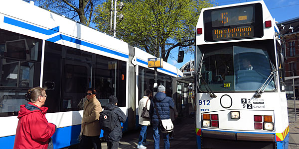 Como se locomover em Amsterdã: tram (bonde)