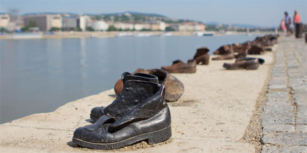 Roteiro Budapeste: Shoes on the Danube Bank - Sapatos à Beira do Danúbio