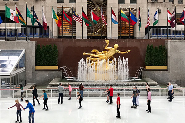 Nova York no frio: patinação no Rockefeller Center