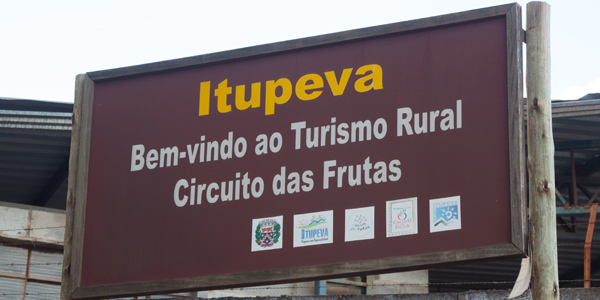 Placa do Circuito das Frutas