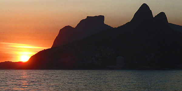 Rio de Janeiro: passeios na Zona Sul - pôr do sol no Arpoador