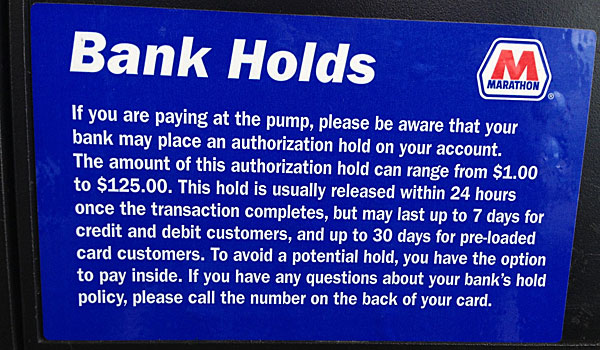 Cartão de crédito quando usar: bomba de gasolina