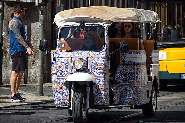 Trem em Portugal  Portugal, Roteiro de viagem portugal, Portugal mapa