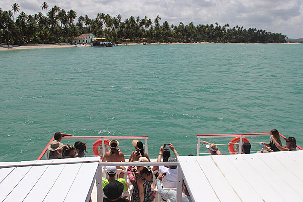 Catamarã em Carneiros