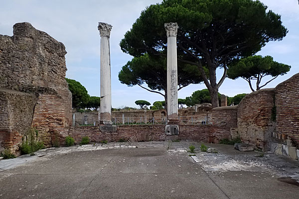 Ostia Antica: banheiro público