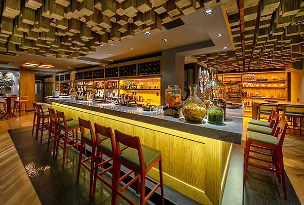 wood-hotel-gramado-bar