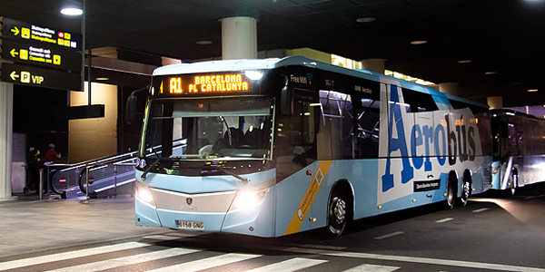 Ônibus Aerobús no aeroporto de Barcelona