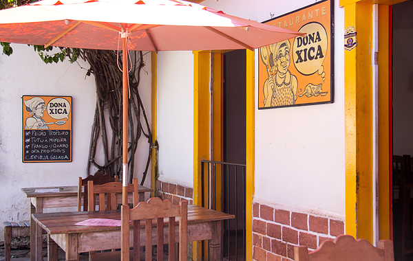 tiradentes onde comer: dona xica restaurante