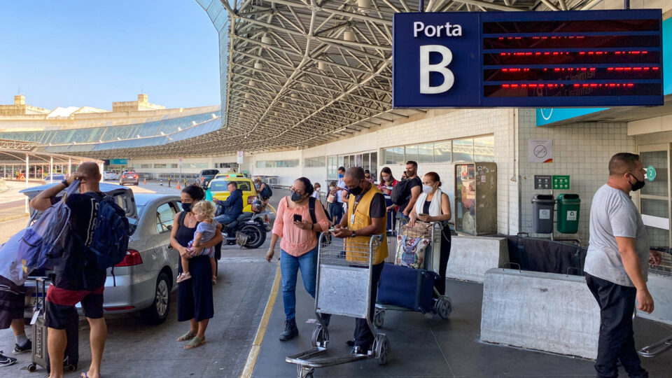 Como sair do aeroporto do Galeão