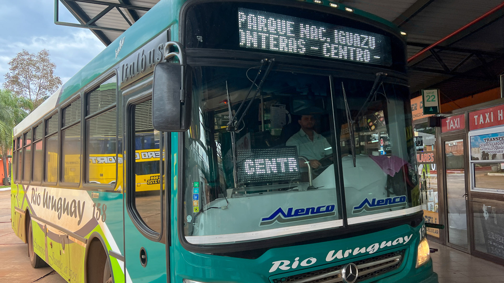 Ônibus de Puerto Iguazú às Cataratas Argentinas