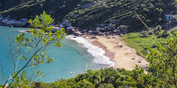 Praias sem aglomeração: Praia da Tainha, Bombinhas