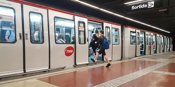 Metrô em Barcelona