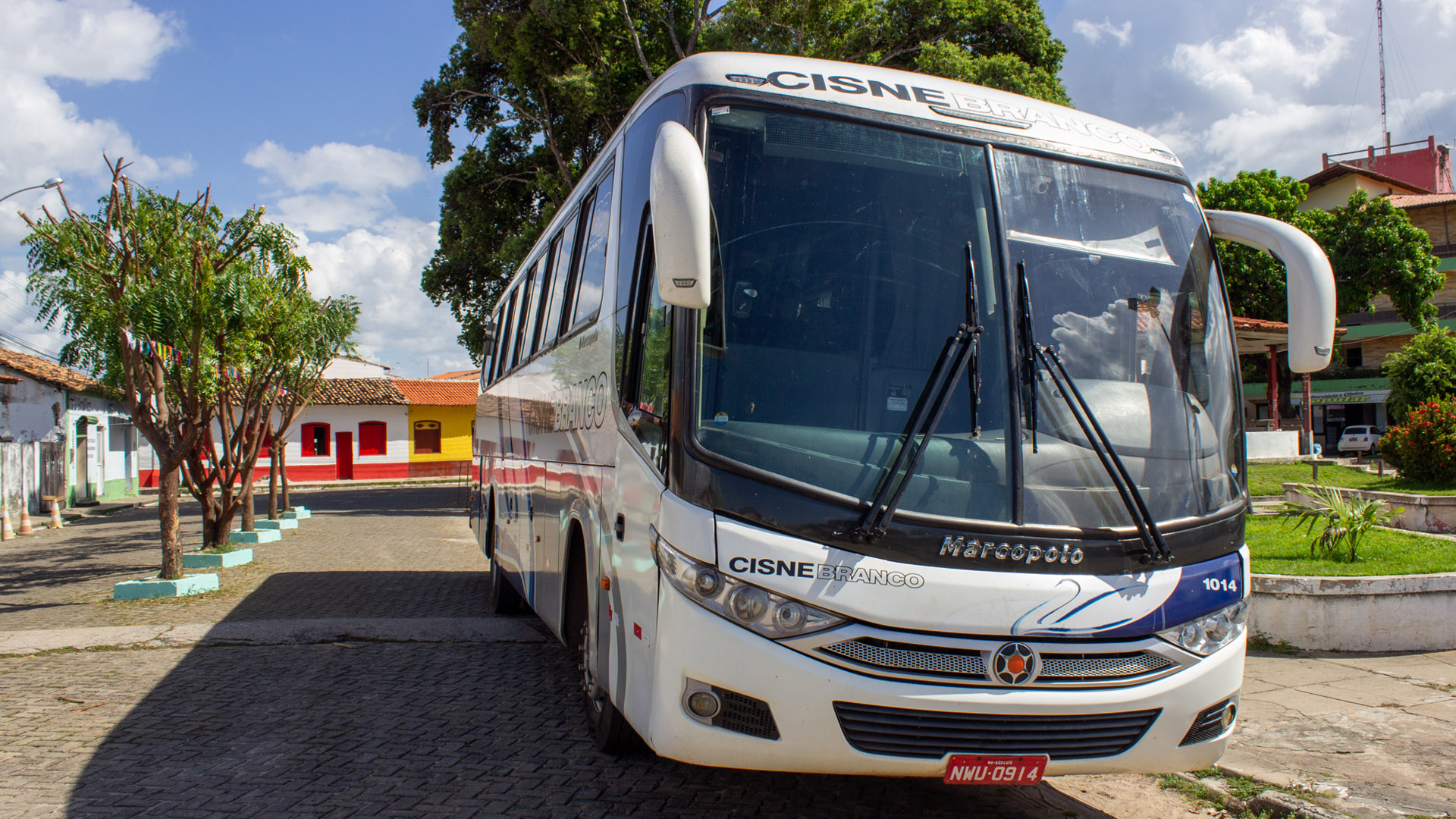 Ônibus na Rota das Emoções