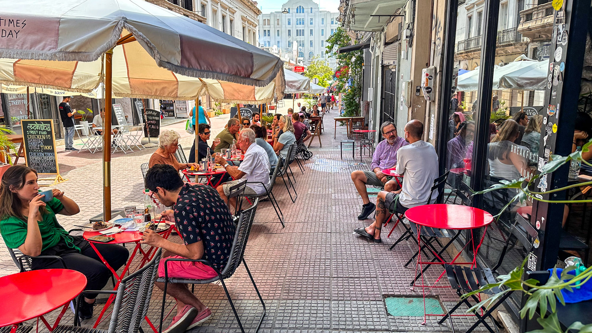 O que fazer em Montevidéu: peatonal Pérez Castellano