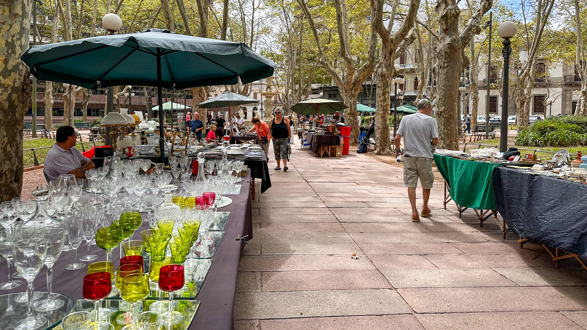 Montevidéu: Feira de sábado na Plaza Constitución