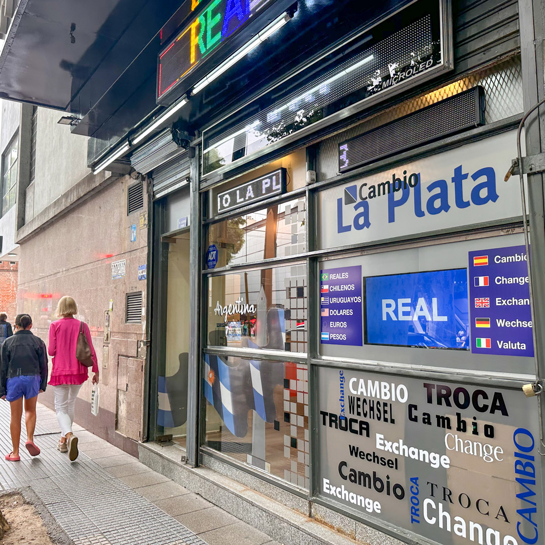 Cueva aberta domingo Buenos Aires