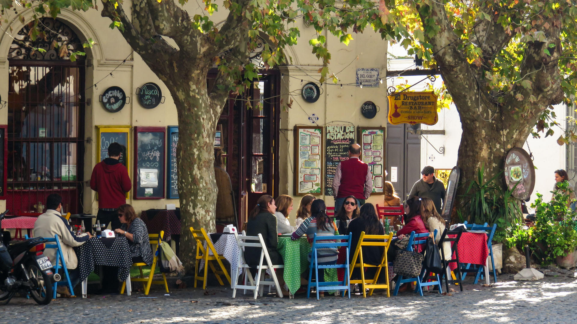 Colonia del Sacramento saindo de Buenos Aires