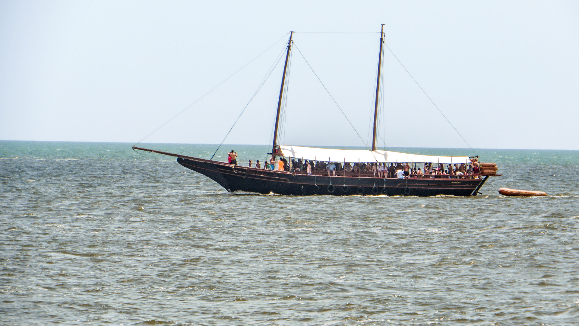 Roteiros de passeios em Porto Seguro: chalana