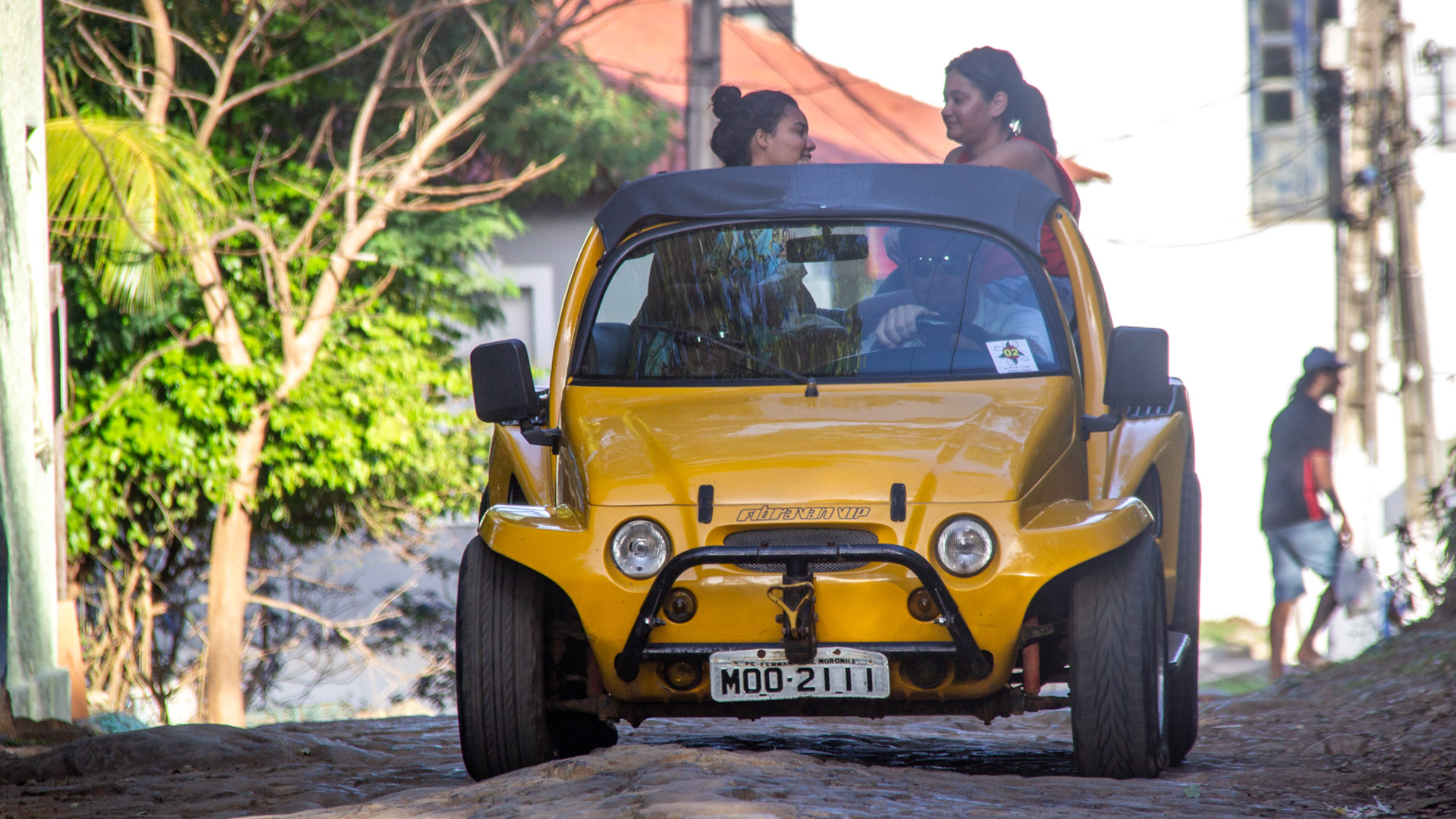 Precisa buggy em Noronha?