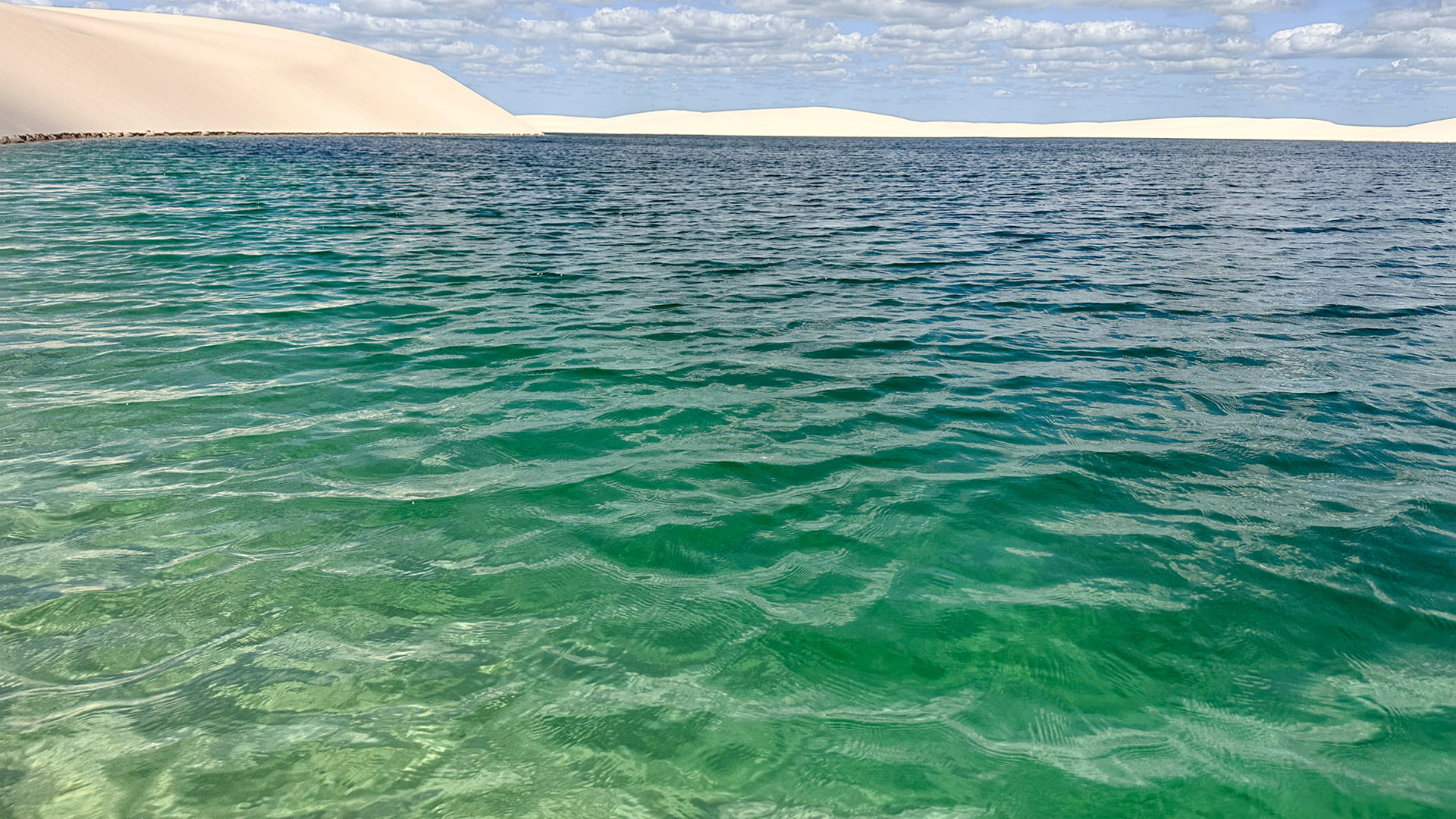 Quando ir aos Lençóis Maranhenses: lagoa cheia em julho