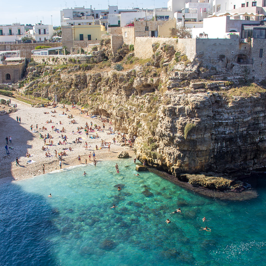 Vista do mirante Polignano a Mare Puglia