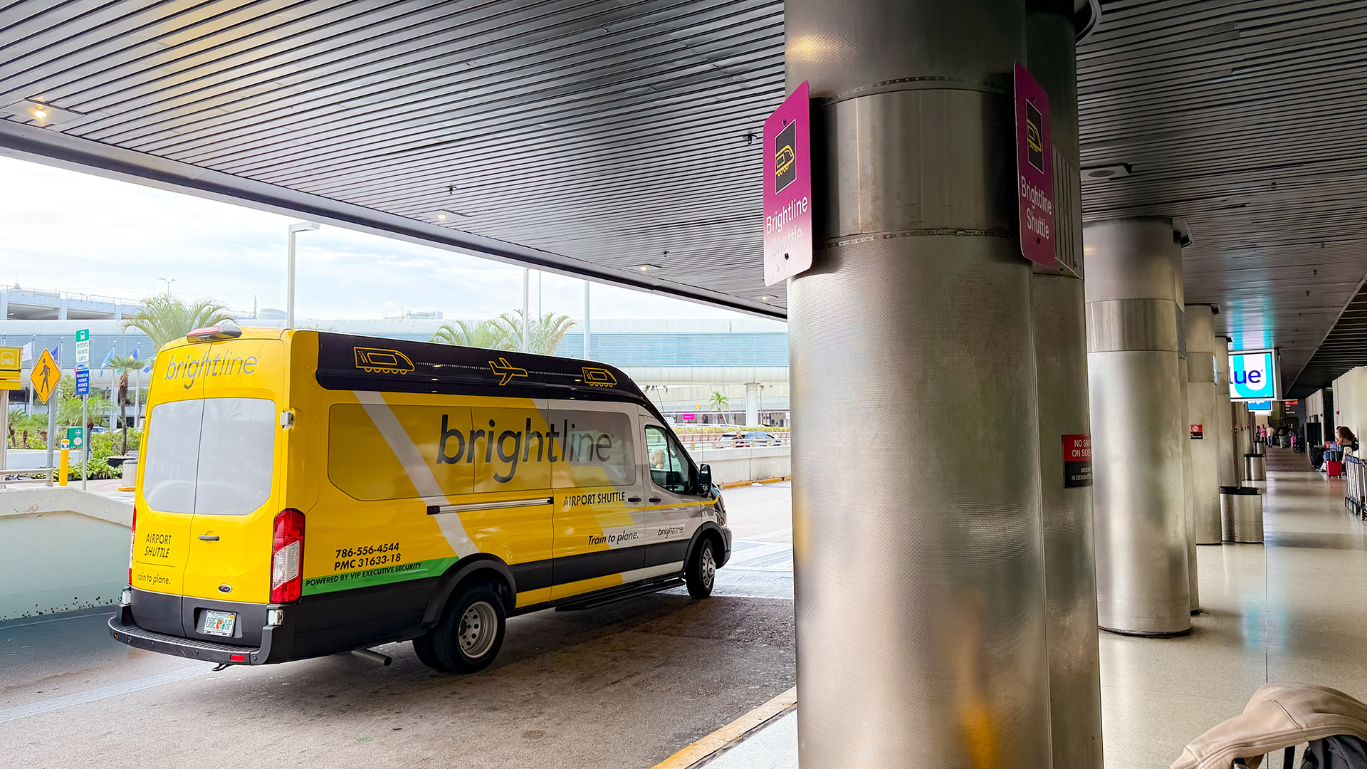 Como é viajar no trem bala entre Miami e Orlando 24