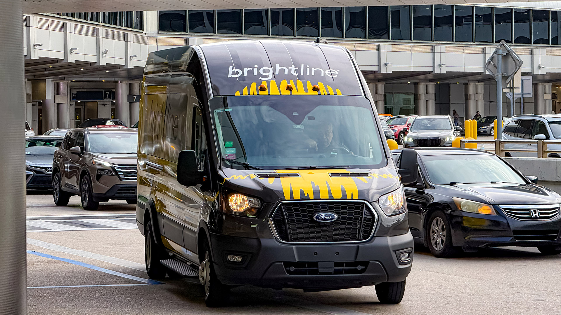 Como é viajar no trem bala entre Miami e Orlando 21